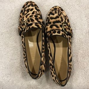 Talbots suede size 9 M cougar print flats